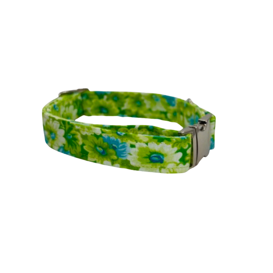 Bright Green Daisies Fabric Dog Collar